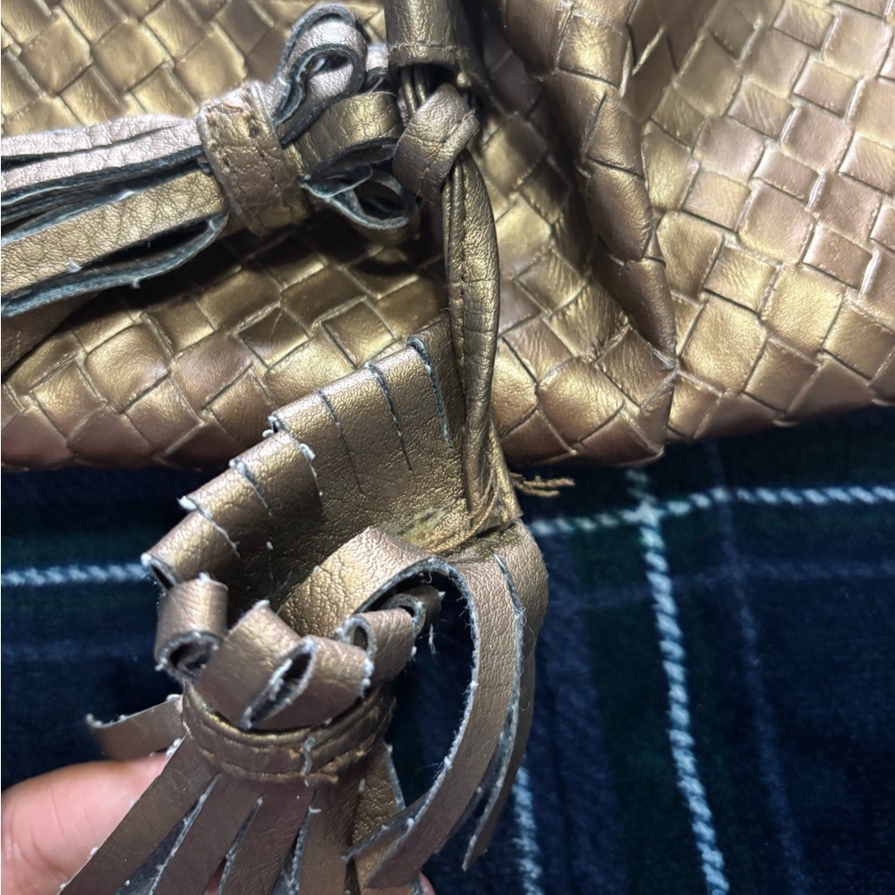 Y2k Billabong gold\bronze leather duffle bag purse w/anchor patterned interior - Picture 8 of 8